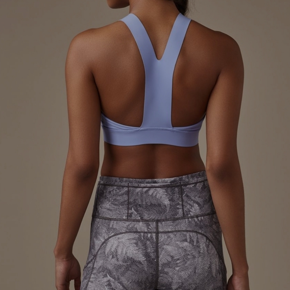 Lululemon Fast & Free Bra Hydrangea Blue View 2